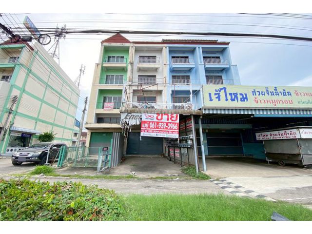 ขายอาคารพาณิชย์ ติดถนน พุทธมณฑลสาย 4 ใกล้เซ็นทรัลศาลายา 4ชั้น 21ตร.วา