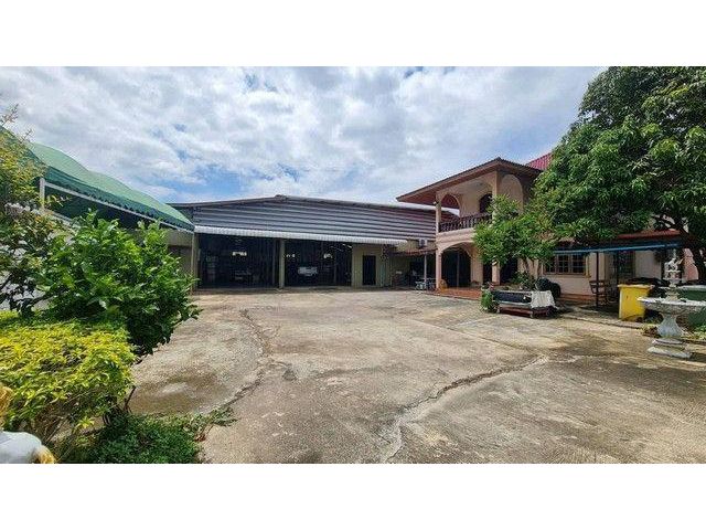 ขาย/ให้เช่า โรงงานพร้อมใช้งาน 1.5 ไร่ 2,400 ตรม. ทำเลดี สมุทรสาคร