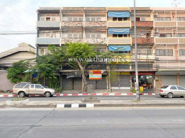 อาคารพาณิชย์ ติดถนนสนามบินน้ำ เมืองนนทบุรี