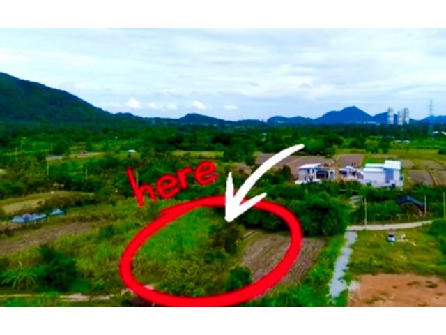 ที่ดินวิวภูเขาเหมือง เนื้อที่8ไร่2งาน ไร่ละ 4.5ล้าน ต.เหมือง อ.เมือง จ.ชลบุรี ที่ดินติดทางสาธารณะประโยชน์ 55เมตร