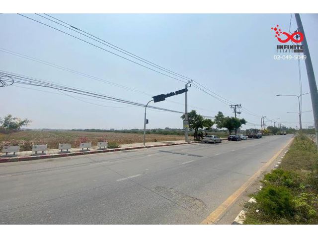 ขายที่ดินแปลงใหญ่ 43 ไร่ 15.5 ตร.ว. ติดถนนไมตรีจิต หนองจอก ทำเลดี