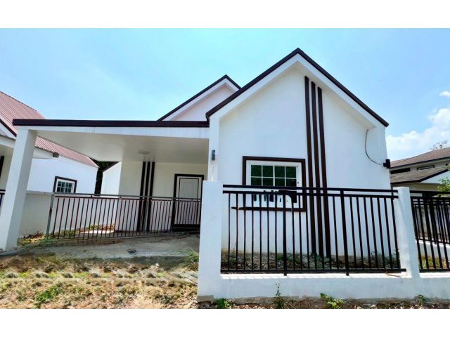 บ้านเดี่ยวสร้างใหม่ใกล้ รพ.สันทรายเชียงใหม่ใกล้เมือง มินิมอลราคาเพียง 1.39 ล้านโอนฟรี สะดวกทุกอย่างน้ำไม่ท่วม