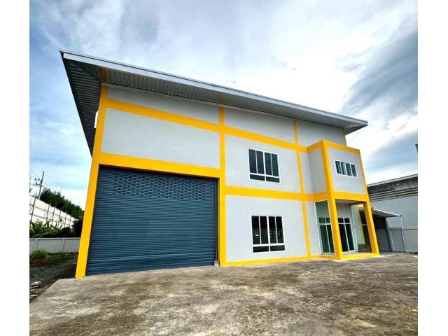 ที่ดินติดถนนใหญ่พร้อมโรงงานใหม่ราคาเริ่มต้นเพียง2.9ล้านบาทเท่านั้นโทรด่วน 091-115-1105