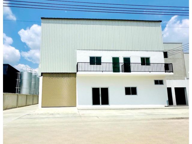 ที่ดินติดถนนใหญ่พร้อมโรงงานใหม่ราคาเริ่มต้นเพียง2.9ล้านบาทเท่านั้นโทรด่วน 091-115-1105