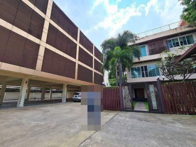 ขาย ออฟฟิศพร้อมบ้านเดี่ยว สุขุมวิท 101 บ้านเดี่ยวมีสระว่ายน้ำส่วนตัว TEL 095-164-2956 ปุ้ย