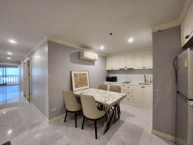State Tower Silom for rent and sale 2 bedrooms 1 bathroom 88.52 sqm rental 40,000 baht/month