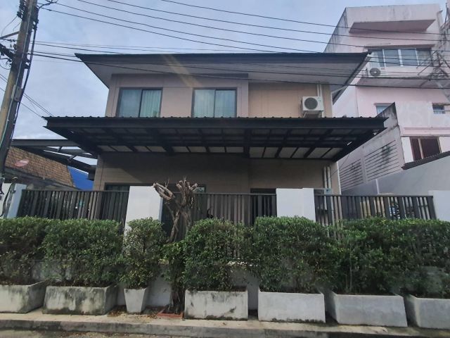 บ้านเดี่ยว นวมินทร์ 75 โครงสร้างใหม่ ตกแต่งครบ ใกล้เดอะมอลล์บางกะปิ