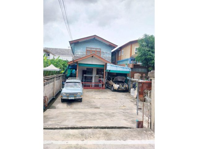 ขาย บ้านเดี่ยวครึ่งตึกครึ่งไม้ 2 ชั้น 56 ตรว. ซ.บางกรวยไทรน้อย3/1 ใกล้ กฟผ. เพียง 500 เมตร
