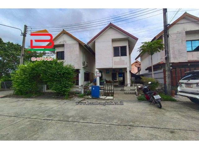 บ้านเดี่ยว เอื้ออาทรคลอง 5/1 เนื้อที่ 22.6 ตรว. (ใกล้โลตัสคลอง 5) ตำบลคลองห้า อำเภอคลองหลวง จังหวัดปทุมธานี