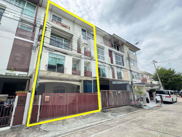 ขายด่วน ทาวน์โฮม4ชั้น(แปลนนี้มีแค่7หลังในหมู่บ้าน)Thanapat Haus Sathorn - Narathiwas 24.7ตร.วา 6ห้องนอน/4ห้องน้ำ ตำแ