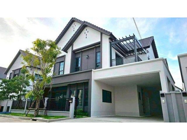 ให้เช่าบ้านเดี่ยว Centro Bangna Phase 2 ใกล้ Mega Bangna 4 ห้องนอน 5 ห้องน้ำ พื้นที่ 300 ตร.ม. เลี้ยงสัตว์ได้ ราคา 14000