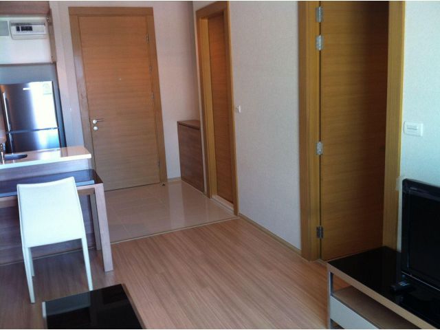 For rent Condo RHYTHM Ratchada - Huaikhwang Fully Furnished (S15-41669)