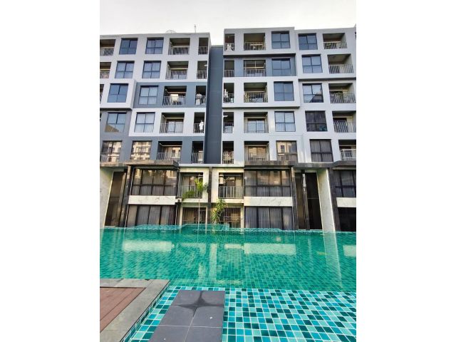 ขายถูก! คอนโด Rise พระราม 9 (Rise Rama 9) – วิวสระ ทำเลดี พร้อมอยู่