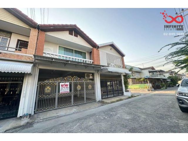 ขายทาวน์เฮาส์ 2 ชั้น สุทธิสาร - รัชดาภิเษก ซอยอินทามระ 41 หมู่บ้านอยู่เจริญ รีโนเวทใหม่ ใกล้ MRT สุทธิสาร