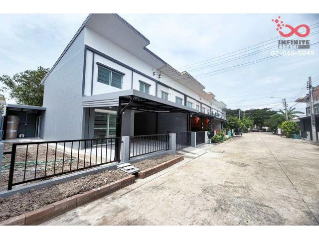 ขายทาวน์เฮาส์ 25 ตร.ว. หลังริม หมู่บ้านไลโอ บลิสซ์ กาญจนาภิเษก - วัดลาดปลาดุก บางใหญ่ ใกล้รถไฟฟ้าสายสีม่วง
