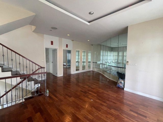 For rent Grand Bangkok Boulevard รัชดา-รามอินทรา Fully Furnished (S12-0527)