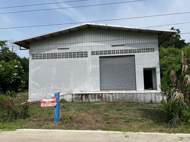 ขายที่ดินพร้อมโกดัง