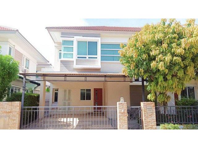 2275 ขาย บ้าน บางกอกบูเลอวาร์ด เทพารักษ์ – วงแหวน ห้องนอน 4 ห้อง ห้องน้ำ 4 ห้อง ใกล้กับ เมกะ บางนา 8500000 บาท ชั้นทั้งห
