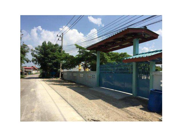 ขายบ้านแฝด 5 ห้อง บ้านเดี่ยว 1 หลัง พร้อมที่ดิน 4 ไร่ ต.บางแก้ว อ.โพธาราม จ.ราชบุรี