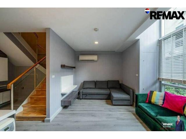 Centric Sathon-St.Louise ห้อง Duplex 1 ห้องนอนใหญ่ (Rare) และที่มีที่จอดรถ Fixed อยู่ชั้น 1