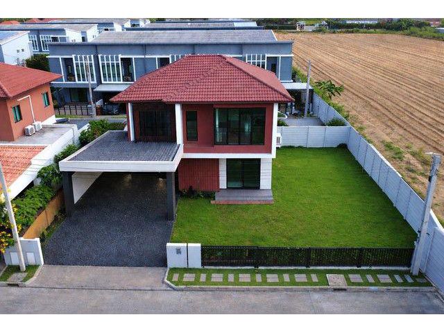 บ้านเดียว รีโนเวทใหม่ ใกล้ทางด่วนจตุโชติ ใหญ่ที่สุด 86 ตร.ว แปลงมุม โครงการ เดอะริคโค้ เรสซิเดนซ์ วงแหวนฯ–หทัยราษฎร์