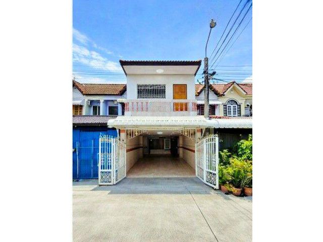 ศาลธนบุรี11-19 ทาว์นเฮาส์ 2 ชั้น 3 นอน 2 น้ำ เอกชัย36 HomePro กัลปพฤกษ์ 500 ม. ใกล้ Big C กัลปพฤกษ์ และสวนสุขภาพ 20 ตร.ว