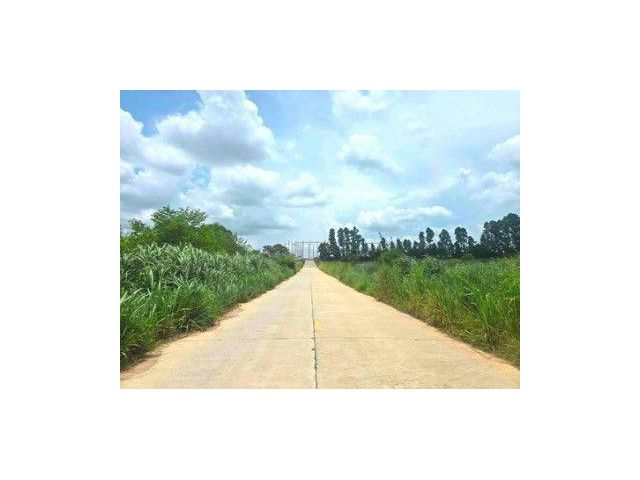 ขายที่ดินผังม่วงศรีราชาชลบุรี ขายที่ดินสวยพื้นที่สีม่วงชลบุรี ผังสีม่วงลาย เนื่อที่ 47-0-23 ไร่