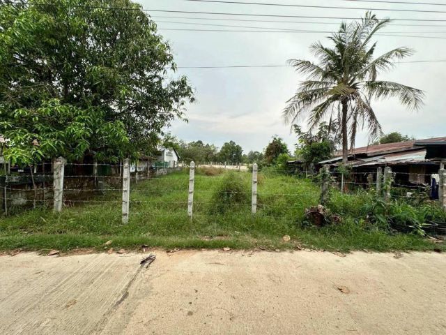 ขายที่ดินสร้างบ้าน ใกล้บ้านเอื้ออาทรห้วยคุ้ม-จ.อุบล