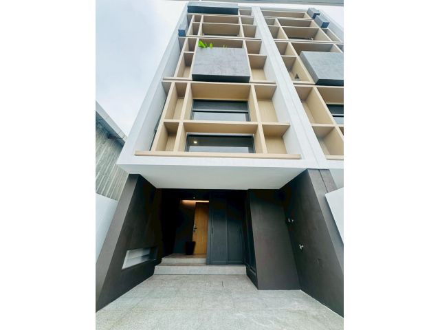 The Cabinet 29 ทาวน์โฮมหรู 3 ชั้นครึ่ง ประดิษฐ์มนูธรรม29 ใกล้ Central EastVille และ CDC