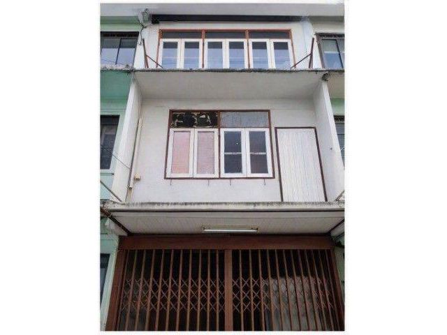 สีลม สาทร เช่า ทาวน์โฮม 3 ชั้น โรงพยาบาลเซนต์หลุยส์ 1.8 กม. Central พระราม 3 2.4 กม. 3 ห้องนอน 2 ห้องน้ำ