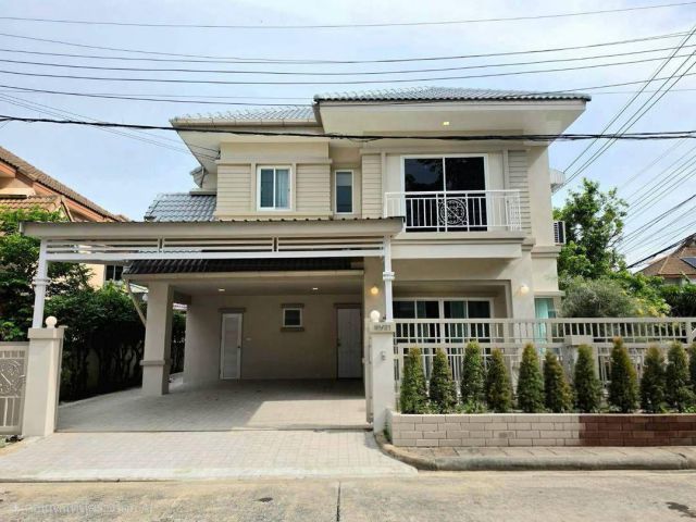 หมู่บ้านไพรเวท รามอินทรา (Private Ramintra) บ้านเดี่ยว 2 ชั้นหลังมุม ต้นโครงการ ทำเลดี ตกแต่งใหม่พร้อมอยู่