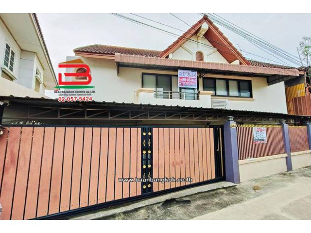 บ้านเดี่ยว 2 ชั้น เนื้อที่ 60 ตร.ว. ชุมชนหัวจักรตึกแดง (กำแพงเพชร 6) ถนนวิภาวดี แขวงบางซื่อ เขตบางซื่อ