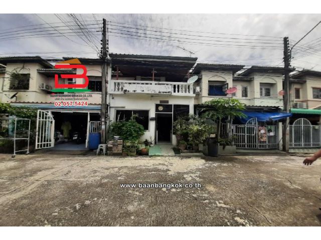 ทาวน์เฮาส์ หมู่บ้าน พรพิมาน รังสิต-คลอง 5 เนื้อที่ 20 ตร.ว (ใกล้มหาวิทยาลัยเทคโนโลยีราชมงคลธัญบุรี) ตำบลรังสิต อำเภอธัญบุรี ปทุมธานี
