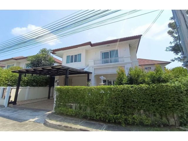 Listing No. 93184 ขายบ้านเดี่ยว CENTRO รัตนาธิเบศร์ 74 ตร.ว. หลังบ้านติดสวนส่วนกลาง หน้าบ้านทิศใต้ ใกล้รถไฟฟ้าเพียง 2 กม