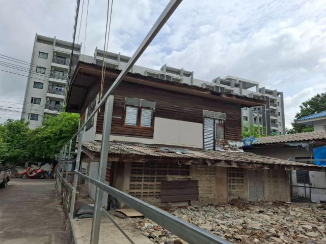 ขาย ที่ดิน+บ้านไม้ สุขุมวิท66/1 เชื่อมต่อสุขุมวิท64 เนื้อที่49ตรว. ใกล้ทางด่วน 3.99ล้านบาท
