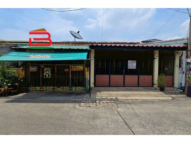 ทาวน์เฮ้าส์ หมู่บ้านธรากร รามคำแหง 166 (ใกล้โรงเรียนมีนบุรีศึกษา) เนื้อที่ 25 ตรว. แขวงแสบแสบ เขตมีนบุรี