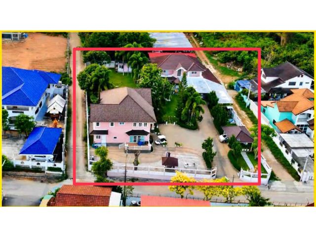 บ้านพร้อมอยู่2หลังในพื้นที่ 1ไร่94 ตร.ว. ขาย 45 ล้าน ต.สุรศักดิ์ อ.ศรีราชา จ.ชลบุรี (ลดราคาจาก 49 ล้าน) ️
