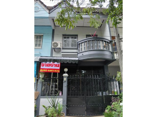ขายบ้านพร้อมเข้าอยู่