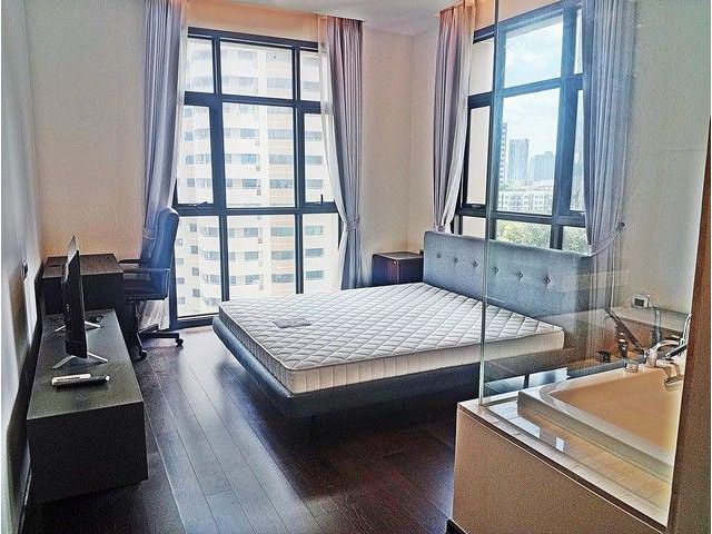 ขาย Super Luxury Condo ต้นซอยสุขุมวิท39 The XXXIX by Sansiri Duplex 2 ชั้น 107.2 ตรม.2bed 2baht ใกล้ btsพร้อมพงษ์ 250ม.