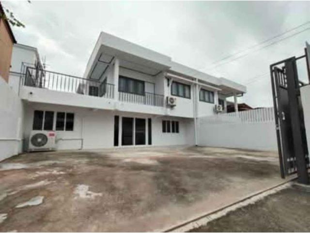 บ้านเช่า โชคชัย 4 ซอย 56 เหมาะสำหรับอยู่อาศัย ทำโฮมออฟฟิศ