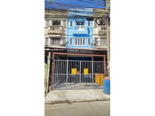 ขายตึกแถว 3 ชั้น หมู่บ้านจามจุรี ซ.กิ่งแก้ว 41 ใกล้สนามบินสุวรรณภูมิ