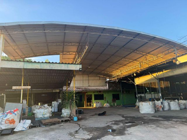ที่ดิน5ไร่พร้อมสิ่งปลูกสร้าง บ้าน โกดัง