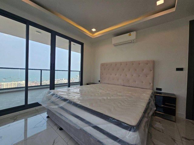 For sale condo Arcadia Millennium Tower foreigner name (S03-2684)