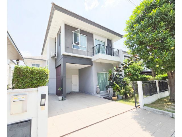 ถูกมาก!!! บ้านเดี่ยว หมู่บ้าน เซนโทร วัชรพล พื้นที่ 50 ตรว. 3 ห้องนอน 3 ห้องน้ำ พร้อมแต่งสวนรอบบ้านสวย ทำเลดี