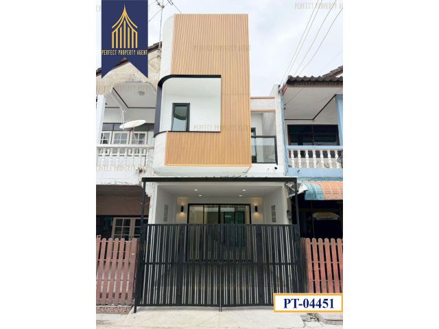 ขายทาวน์โฮมดีไซน์ Modern พิพรพงษ์ วิภาวดีรังสิต 84 ดอนเมือง รีโนเวทใหม่พร้อมอยู่
