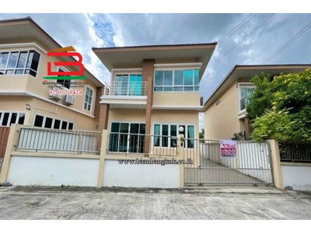 บ้านเดี่ยว หมู่บ้านพรหมศิริ เนื้อที่ 48.1 ตรว. ซอยเพชรเกษม 77 แยก 3-2 แขวงหนองค้างพลู เขตหนองแขม