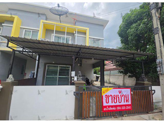 L260131 | ขายบ้านหลังริม 2 ชั้น นิรันดร์วิลล์ 10 ทำเลบางพลี–ลาดกระบัง ขนาด 32.7 ตร.วา ฟังก์ชันครบ 3 ห้องนอน 2 ห้องน้ำ