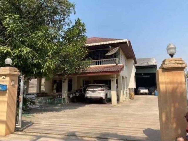 บ้าน+โกดัง+ที่ดิน ติดถนนเพชรเกษม