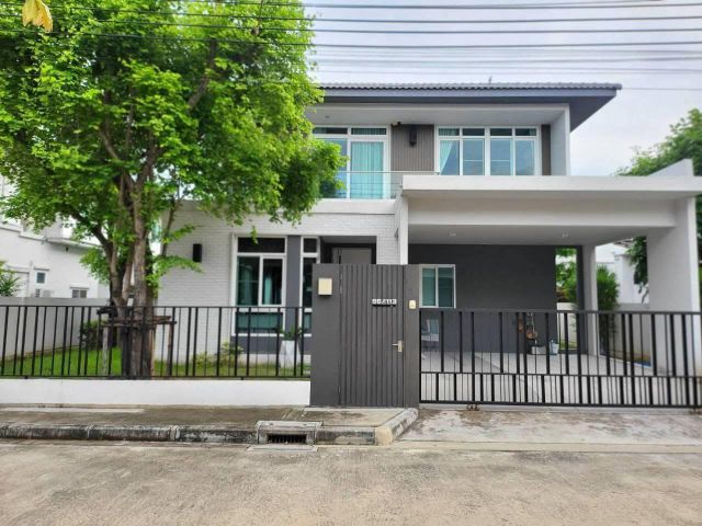 ให้เช่าบ้านเดี่ยว2ชั้น ม. มัณฑนา 2 หลังเมกะบางนา ซอยราชวินิตบางแก้ว