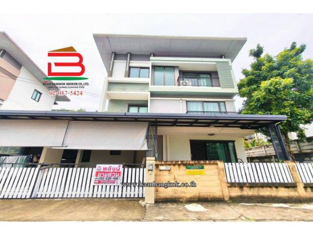 บ้านเดี่ยว หมู่บ้านโกลเด้นเพรสทีจ วัชรพล-สุขาภิบาล 5 เนื้อที่ 58.3 ตรว. เยื้ยงสุขาภิบาล 5 ซอย 33 แขวงออเงิน เขตสายไหม